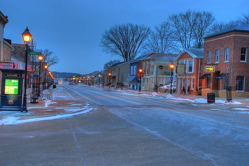 Downtown LeClaire in the early morning. Image credit: Burt Gearhart