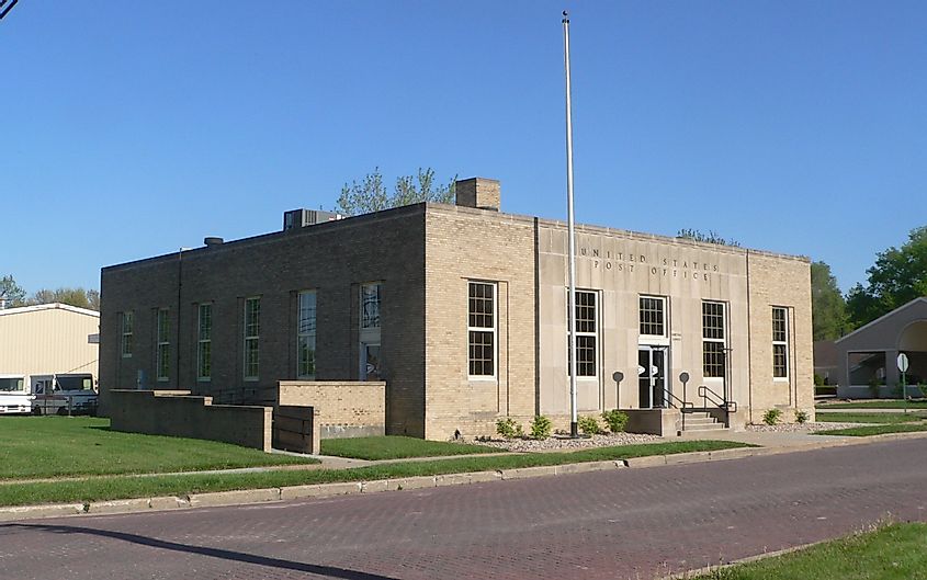 Post office building at the northeast corner of 9th and Virginia Streets in Sabetha, Kansas, as seen from the northwest.