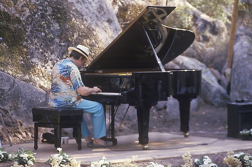 Jazz pianist, Roger Kellaway, performing at an outdoor festival in Ojai, California