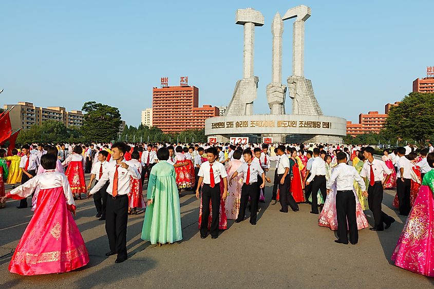 north korea tradtional dress