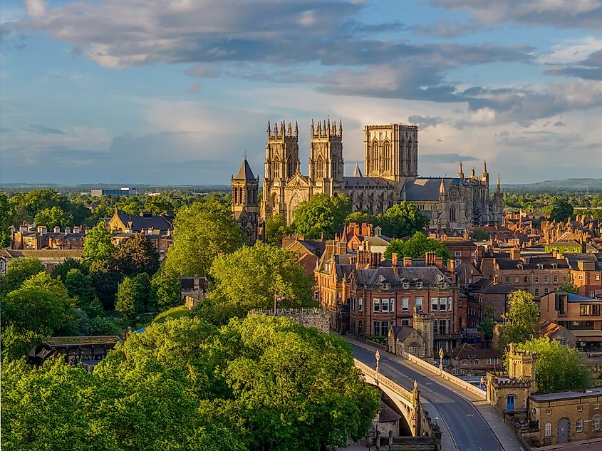 York city centre and York Minster in North Yorkshire, England (Chris Chambers Yorkshire / Shutterstock)