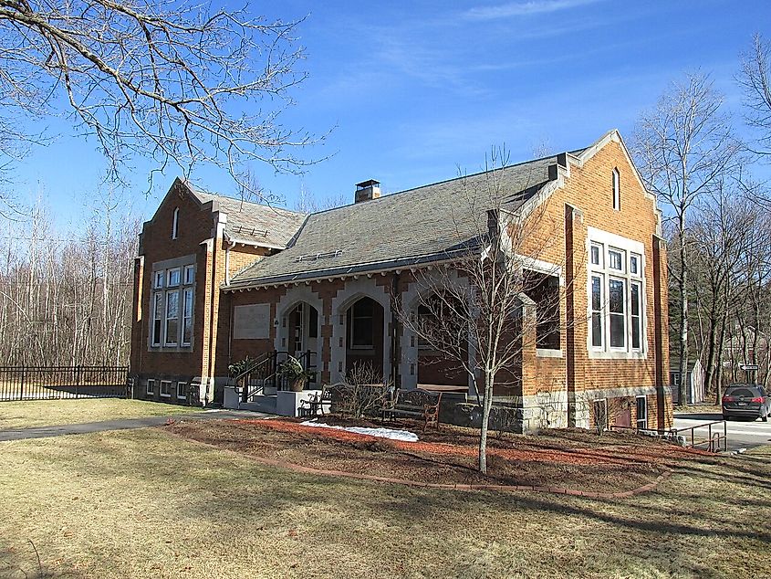 Aaron Cutler Memorial Library, Litchfield New Hampshire.