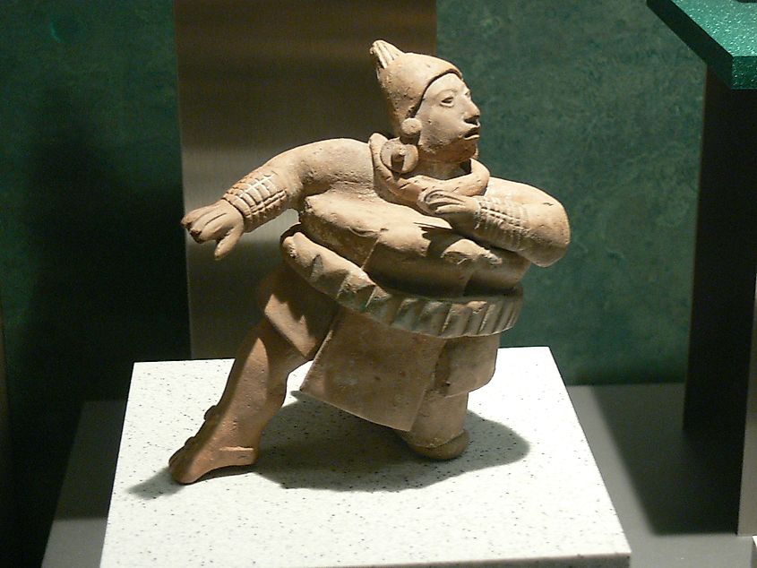 a figure of a pelota player