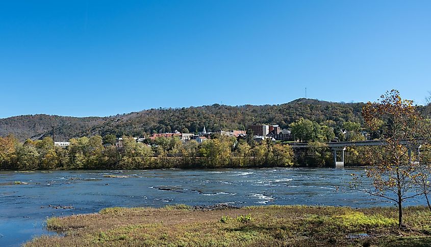 New River flowing by Hinton, West Virginia.