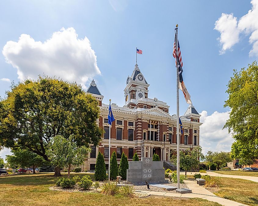 Franklin, Indiana: The Johnson County Courthouse and it is War Memorial, via Roberto Galan / Shutterstock.com