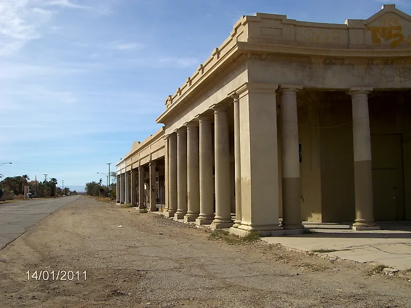 Old commercial building in Niland, California