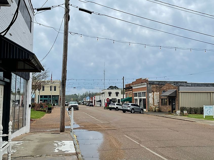 Bank Street in Union, Mississippi.