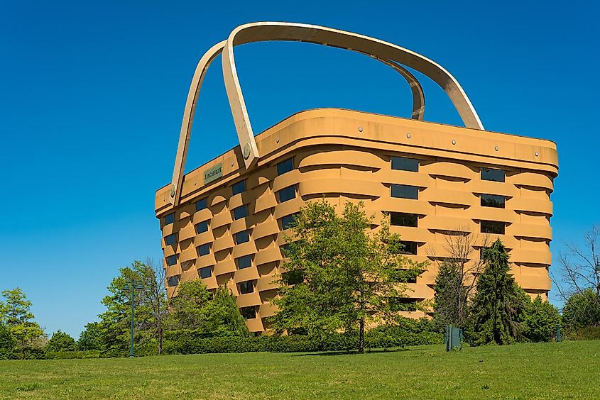 World's largest basket in Newark.