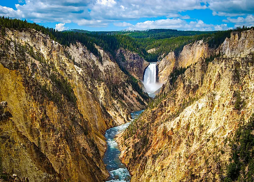 Stunning landscape of the Yellowstone National Park.