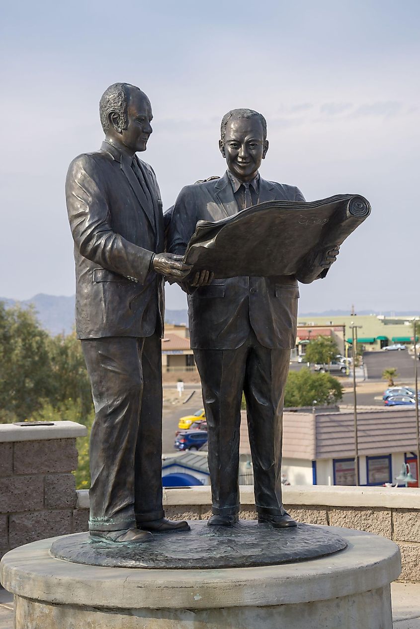 Sculpture of Robert McCulloch and C.V. Wood Jr. in Lake Havasu City