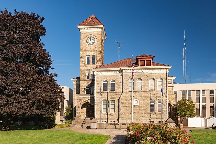 Polk County Courthouse in Dallas, Oregon.