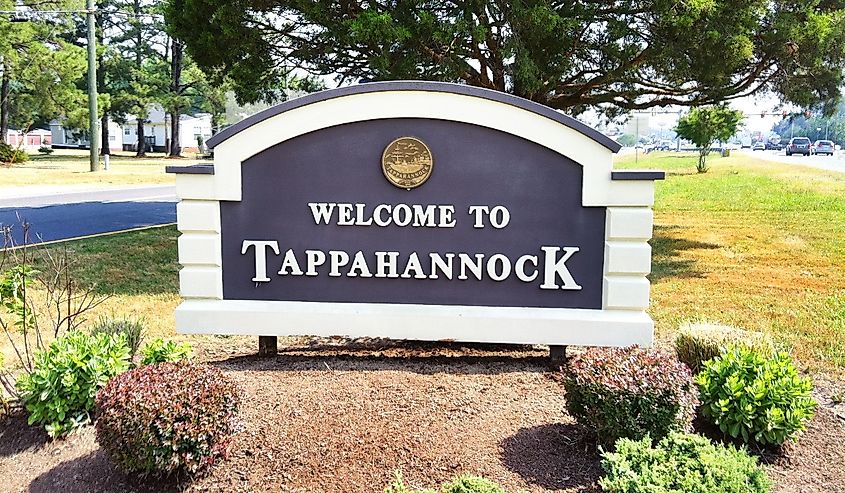 Gateway sign for Tappahannock Virginia