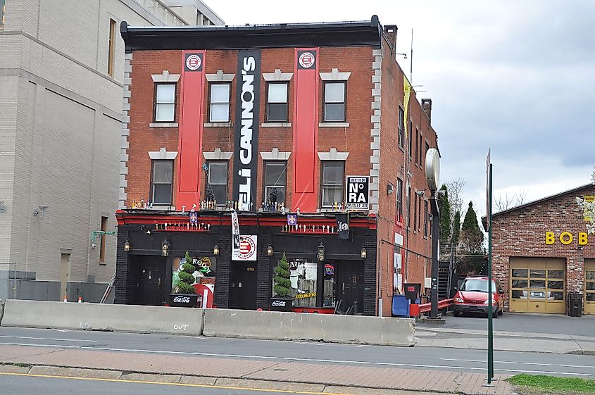 Eli Cannon's Tap Room