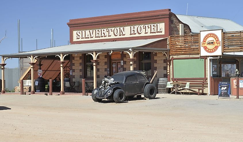 Silverton Hotel exterior, NSW.