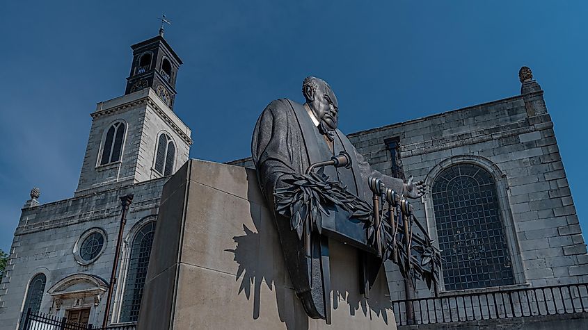 Bronze statue by Don Weigand in Fulton, Missouri.