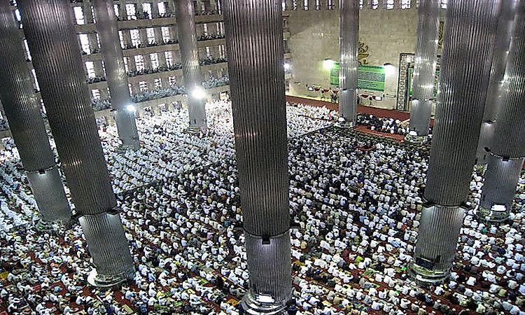Thousands of Indonesian Muslims gathered for Eid ul-Fitr mass prayer at the Istiqlal Mosque in Jakarta.