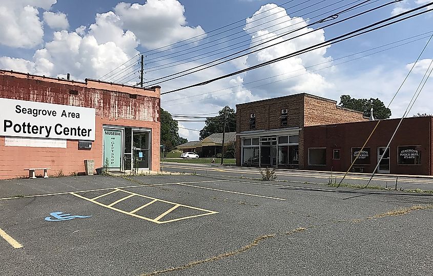 Downtown Seagrove, North Carolina Pottery building