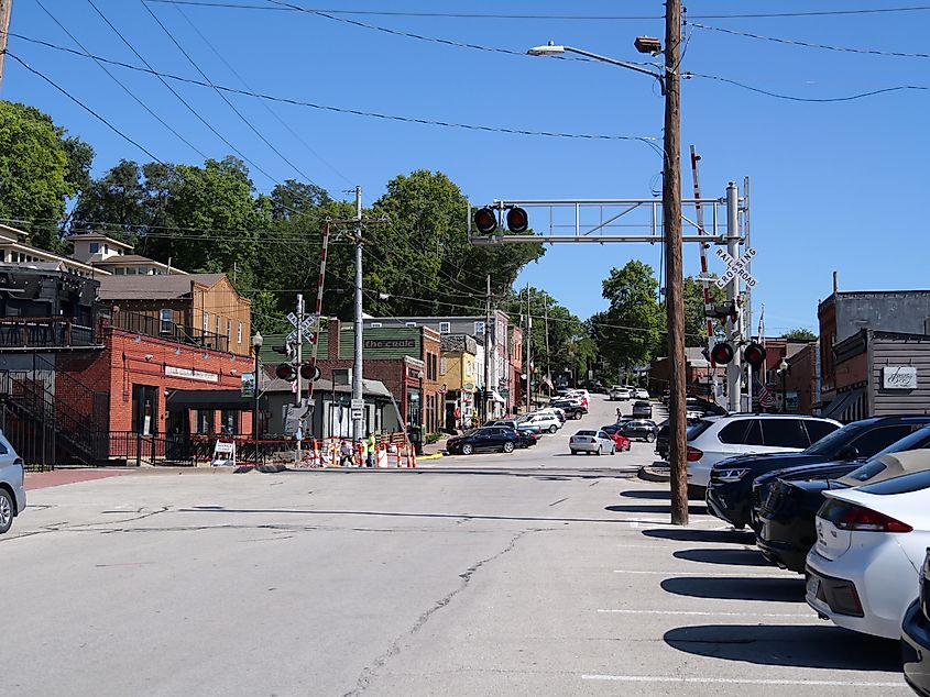 Downtown Parkville, MO in late Summer