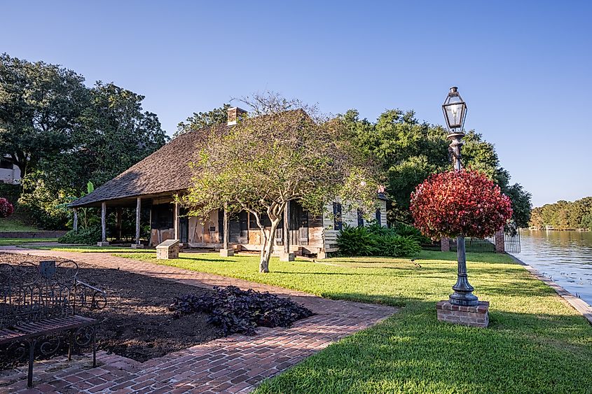 Cane River waterfront scene including the Roque house