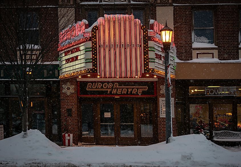 View of the Aurora Theatre from Main Street, By Aidanmcl - Own work, CC BY-SA 4.0, https://commons.wikimedia.org/w/index.php?curid=116361891