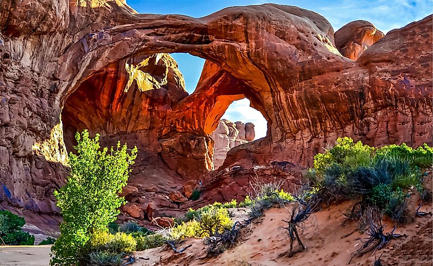 Red rock canyon arch mountain landscape in Nevada desert