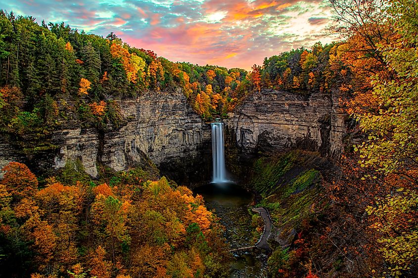 Best Places To Visit In Upstate New York In The Fall Worldatlas Hiswai