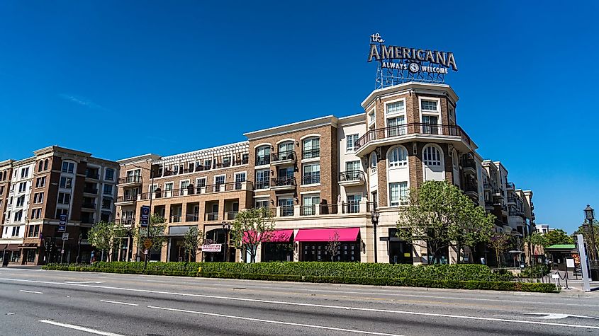The Americana Mall in Glendale, California is a popular outdoor shopping destination. 