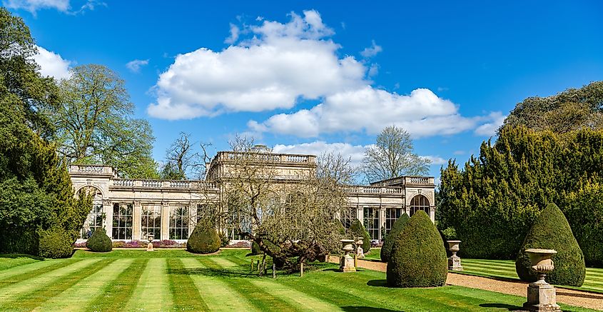 Gardens and Orangery at Castle Ashby (Oliver J Roberts vis Shutterstock)