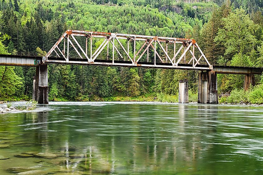 The Skykomish River at Big Eddy near Gold Bar, Washington, USA.