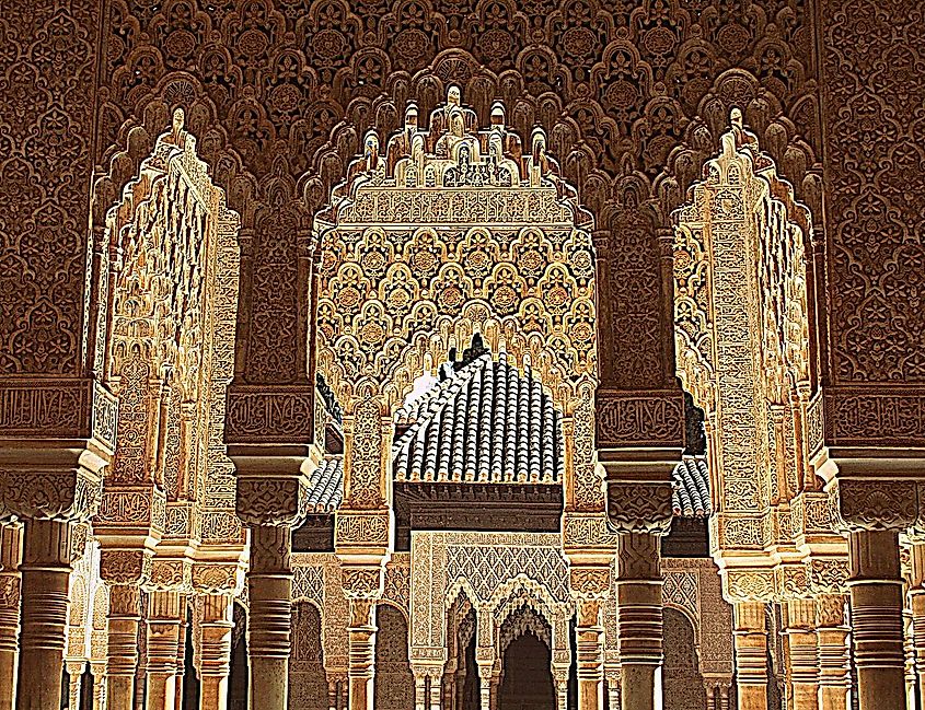 The impressive architecture of the Alhambra de Granada. Image credit: JaritahLu/Wikimedia.org