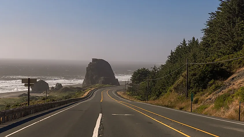 View of the coast along the Pacific Coast Highway in Oregon.
