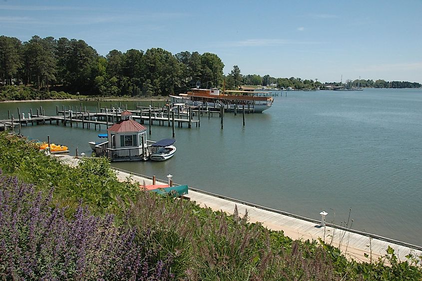 Tides Inn overlooking Carter's Creek in Irvington, Virginia, providing a tranquil waterfront view.