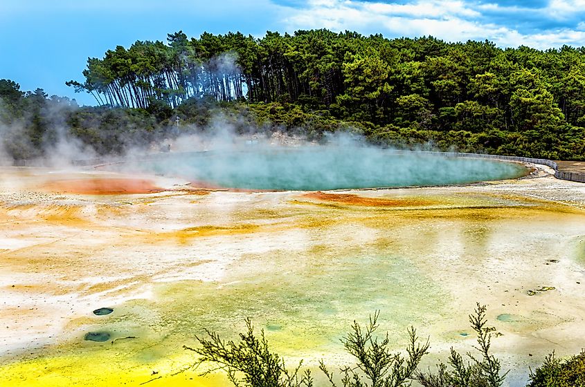 Artists Palette, Waiotapu Thermal Wonderland, Rotorua, North Island, New Zealand.