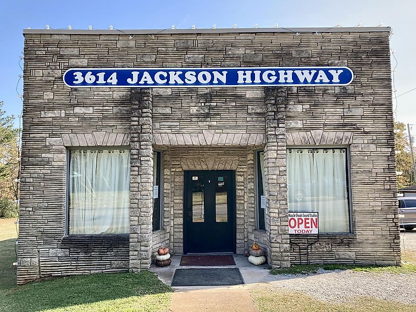 The photo shows the front of the original building of Muscle Shoals Sound Studio, 3614 Jackson Highway.
