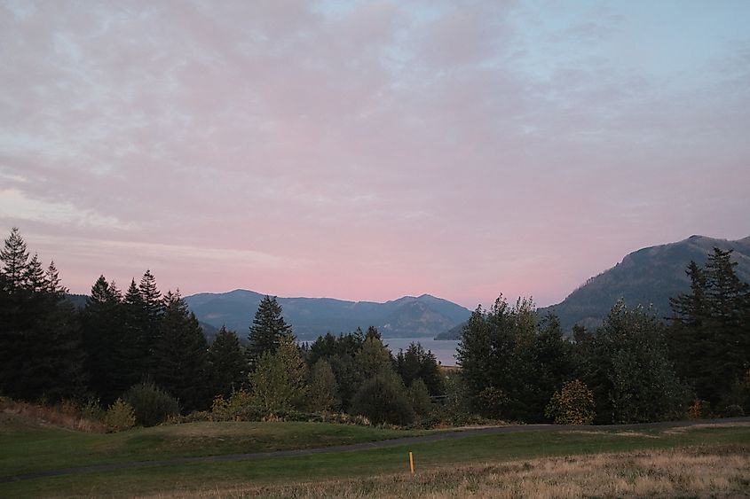 Skamania Lodge in Stevenson, Washington at dusk.