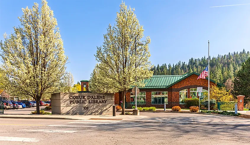 The welcome sign and facade of the Coeur d'Alene Public Library. 