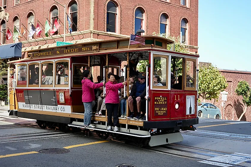 Cable Car number 11, one of the original 1893 cable cars built in the East Bay by Carter Brothers. Via Shutterstock / Andy Sutherland