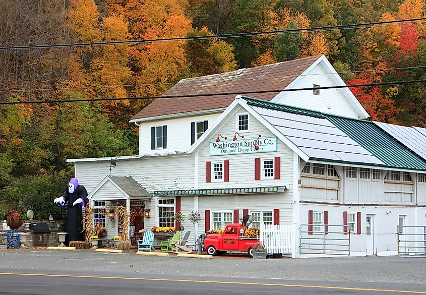 An outdoor living store in Washington, Connecticut