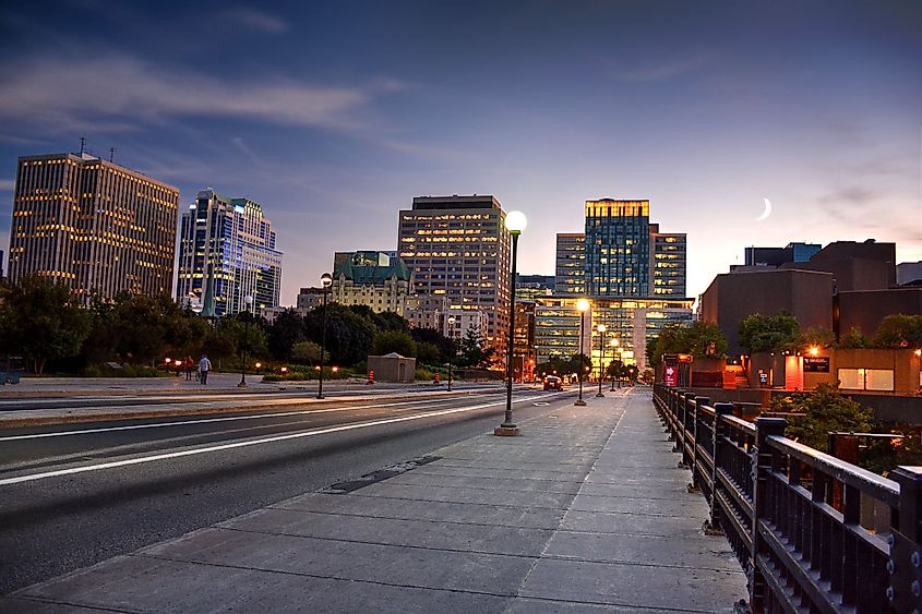 A view of the business district of the city of Ottawa at night. 