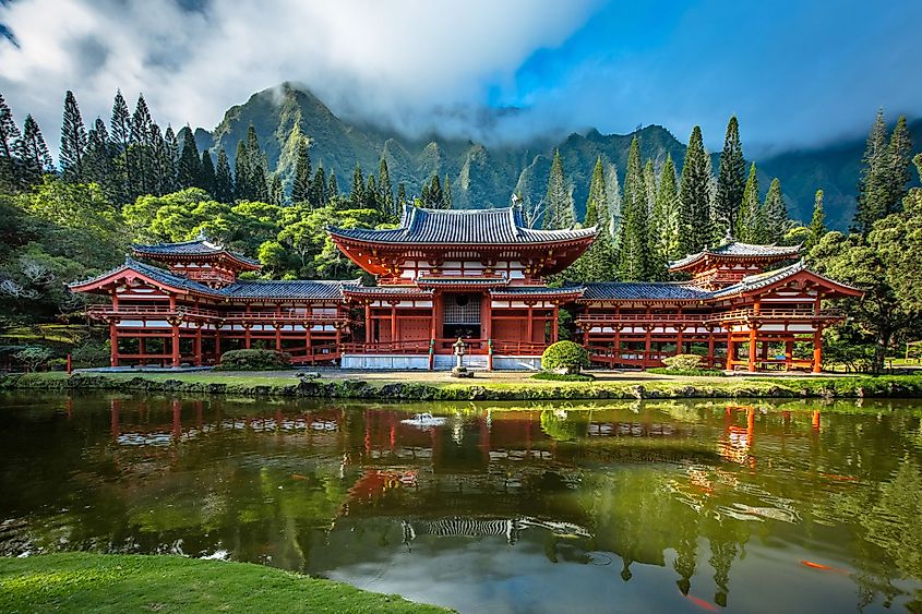 Byodo-In Temple in Valley of the Temples