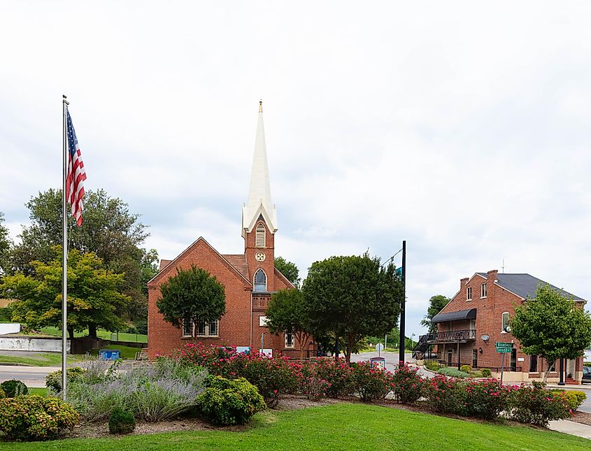 The view at Broadway and Spanish St. at Cape Girardeau, Missouri, USA