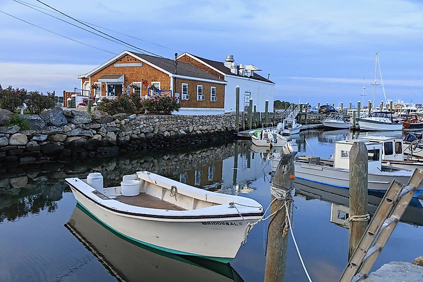 Waterfront view of North Kingstown, via 