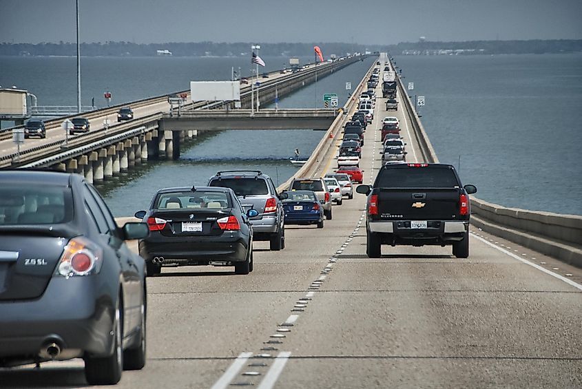 Lake Pontchartrain Causeway traffic on March 27, 2009 in New Orleans, via pisaphotography / Shutterstock.com