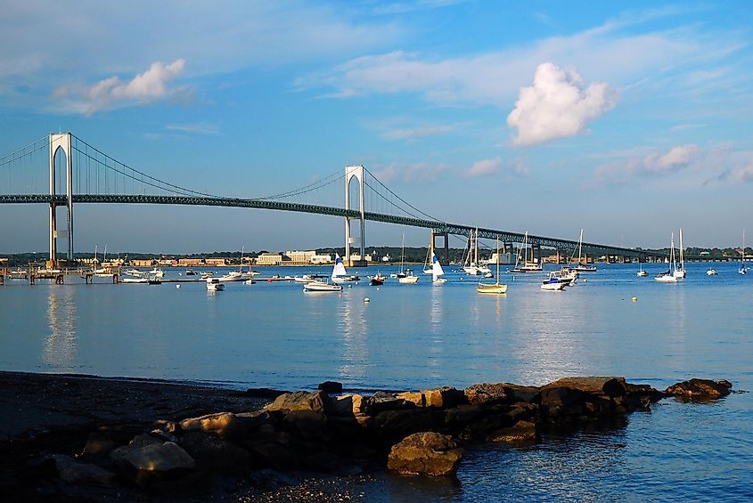 The Newport Pell Bridge spans Narragansett Bay and connects Jamestown and Newport