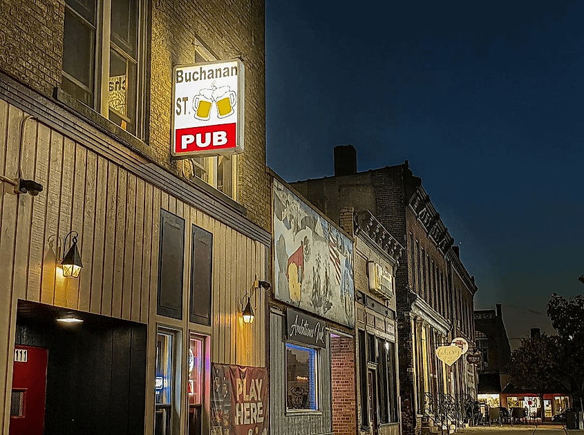 Buchanan Street, downtown Belvidere, Illinois