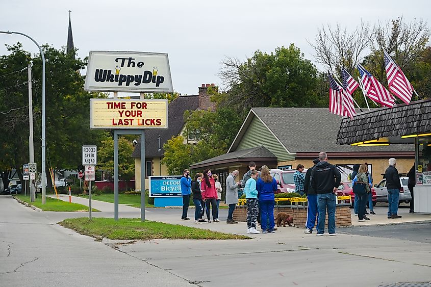 Customers line up for ice cream at the Whippy Dip, a regional favorite, before the end of the season, via Akerri / Shutterstock.com