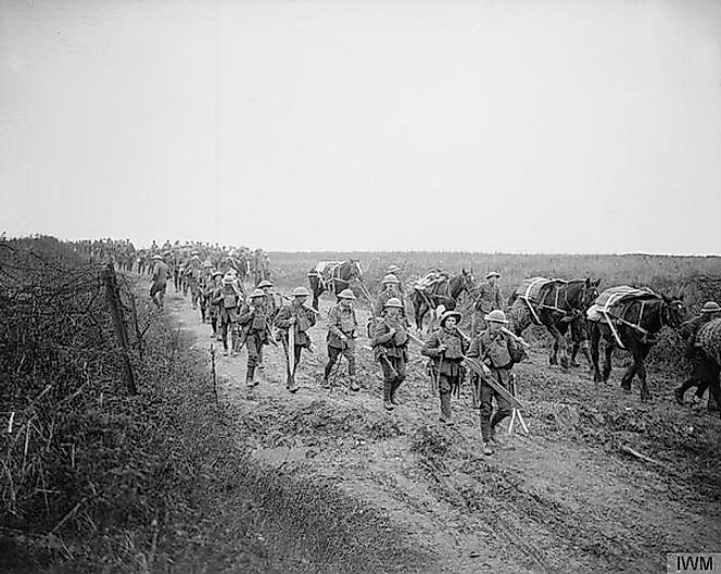 Men of the 16th Battalion, Royal Irish Rifles (Pioneers of the 36th Ulster Division) moving forward along the Ribecourt road, 20 November 1917.