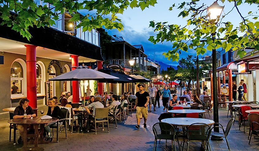 Visitors in Queenstown Mal.It's one of the most popular travel destination in New Zealand known for it's restaurants, ski tourism and extreme sport adventure.