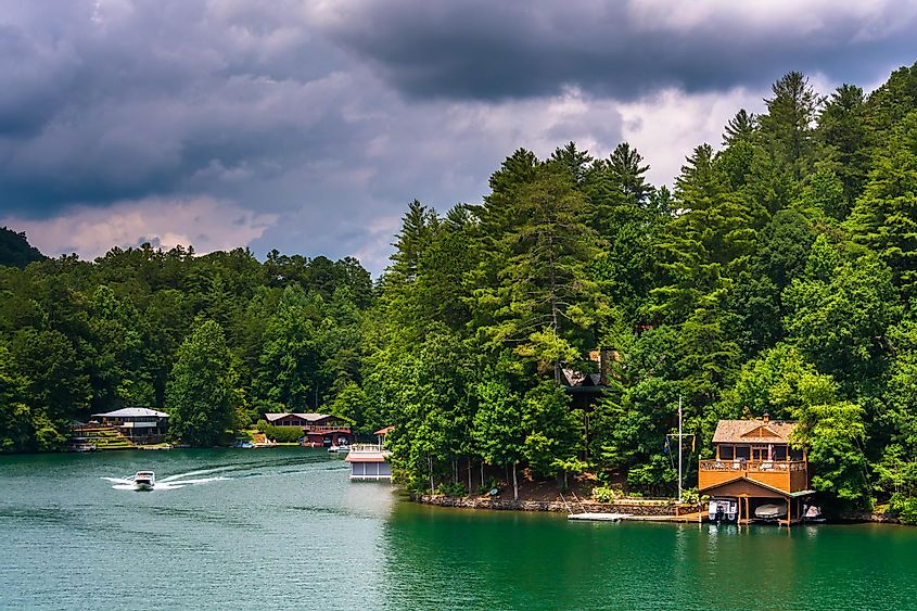 The beautiful Lake Burton in Georgia.