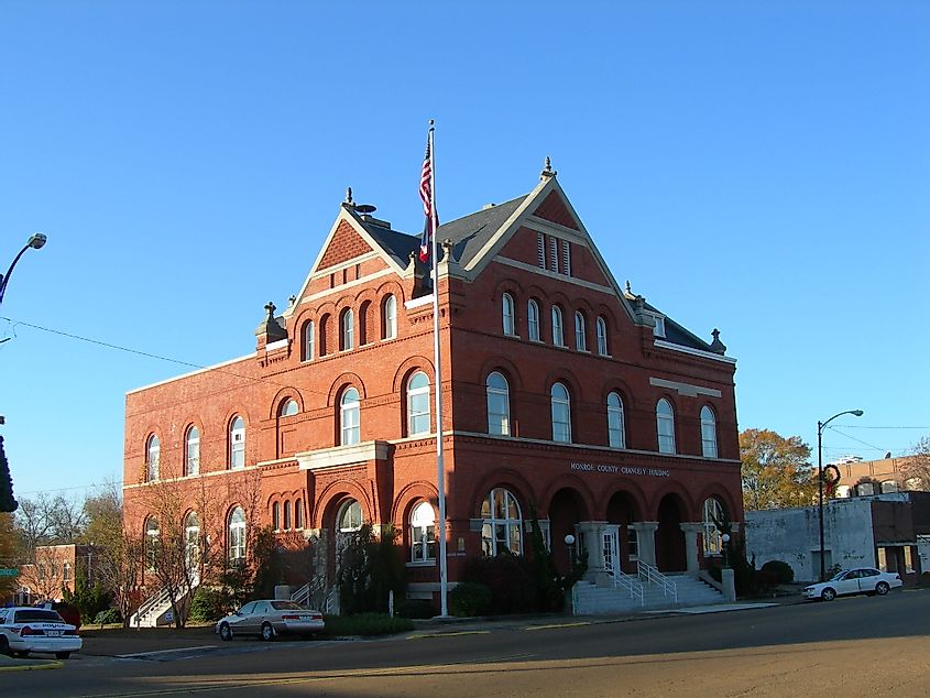 The historic Monroe County Chancery Building in Aberdeen, Mississippi.